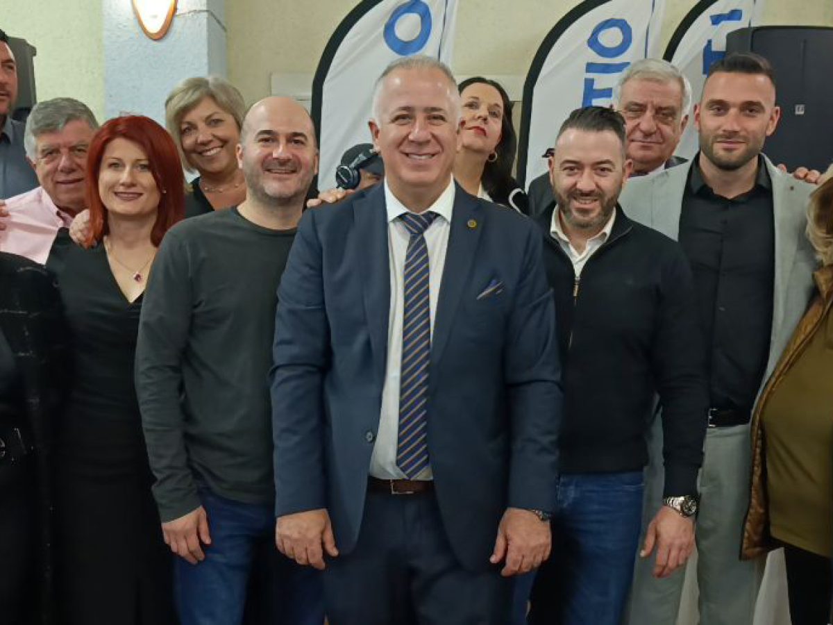 Βέλο Βόχα: Σε εορταστική ατμόσφαιρα έγινε η κοπή της πίτας για τους εργαζόμενους του δήμου (ΦΩΤΟ)