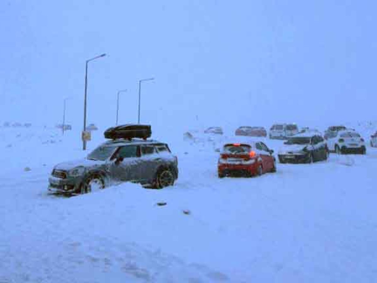 (video) – Φαλακρό Δράμας: Ολοκληρώθηκε η επιχείρηση απεγκλωβισμού από το χιονοδρομικό κέντρο Φαλακρού