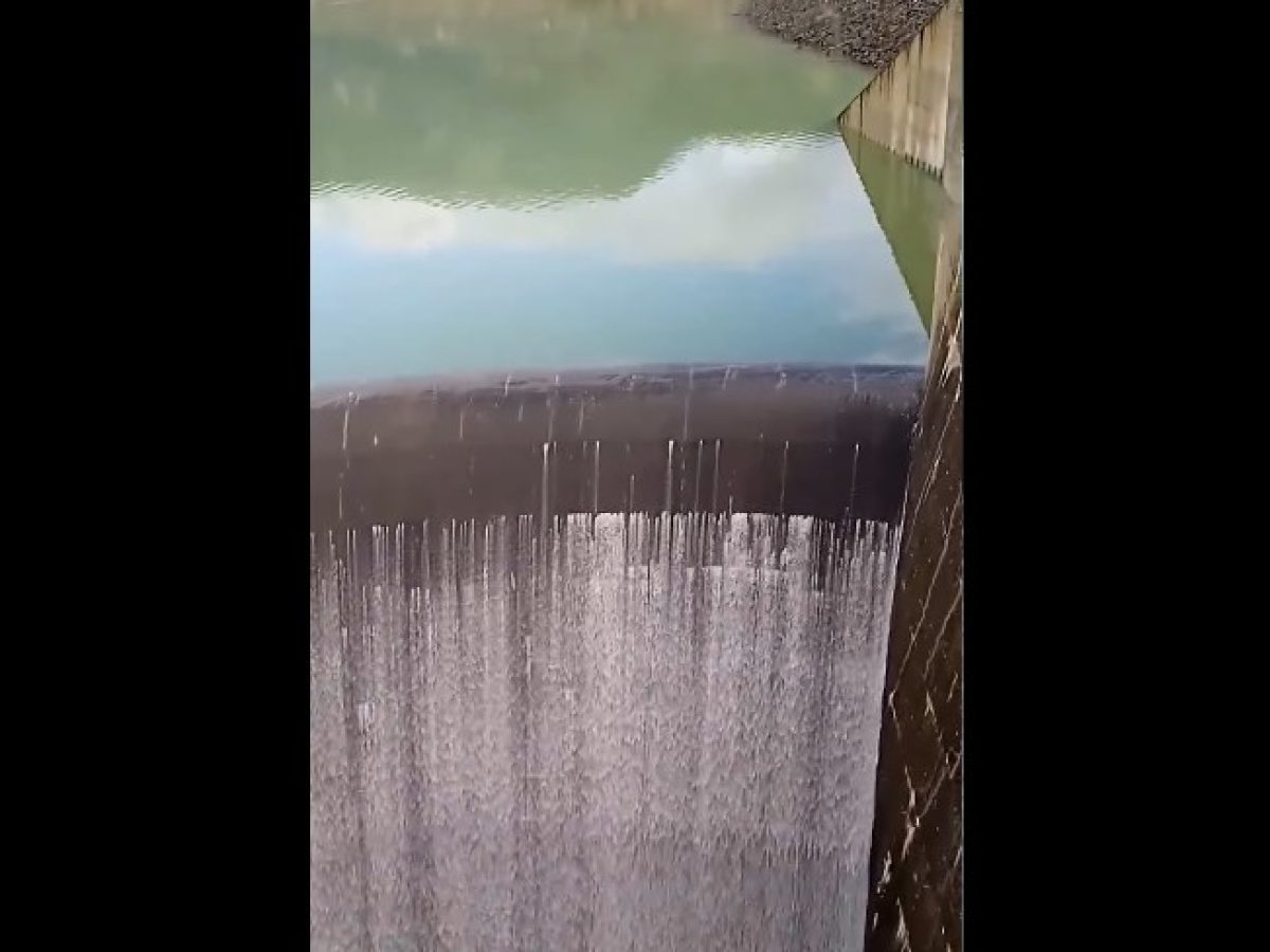 Βίντεο: Ξεκίνησε η υπερχείλιση στο φράγμα Ευήνου: Συνεδρίασε το Συντονιστικό Πολιτικής Προστασίας- Απαιτείται προσοχή