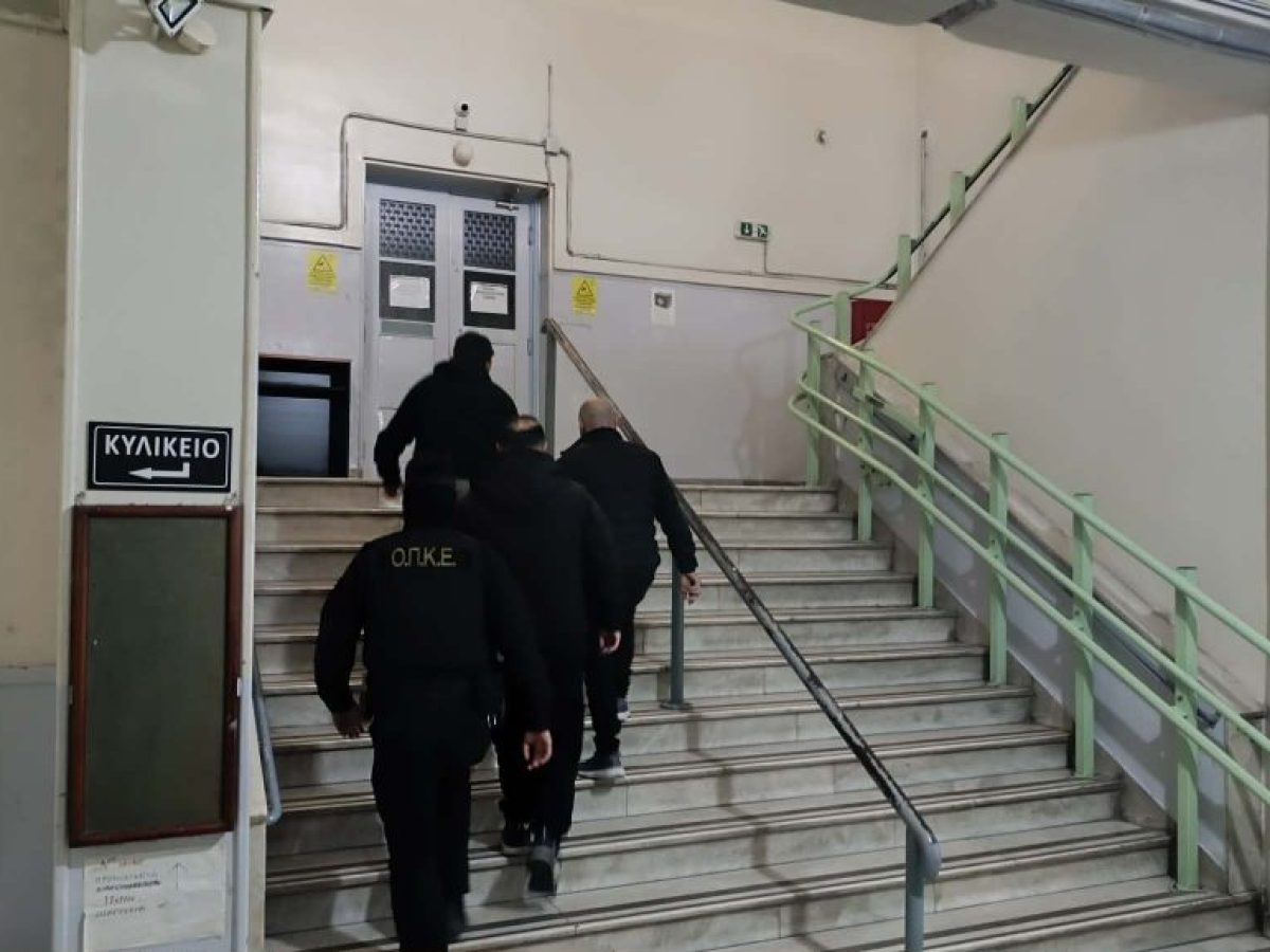 Βόλος: Προφυλακίζονται 10 από τους 14 συλληφθέντες της εγκληματικής οργάνωσης των ναρκωτικών