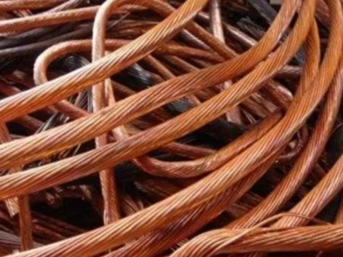 Βόνιτσα: Κλέφτες άρπαξαν 250 μέτρα καλώδιο χαλκού από την παραλία