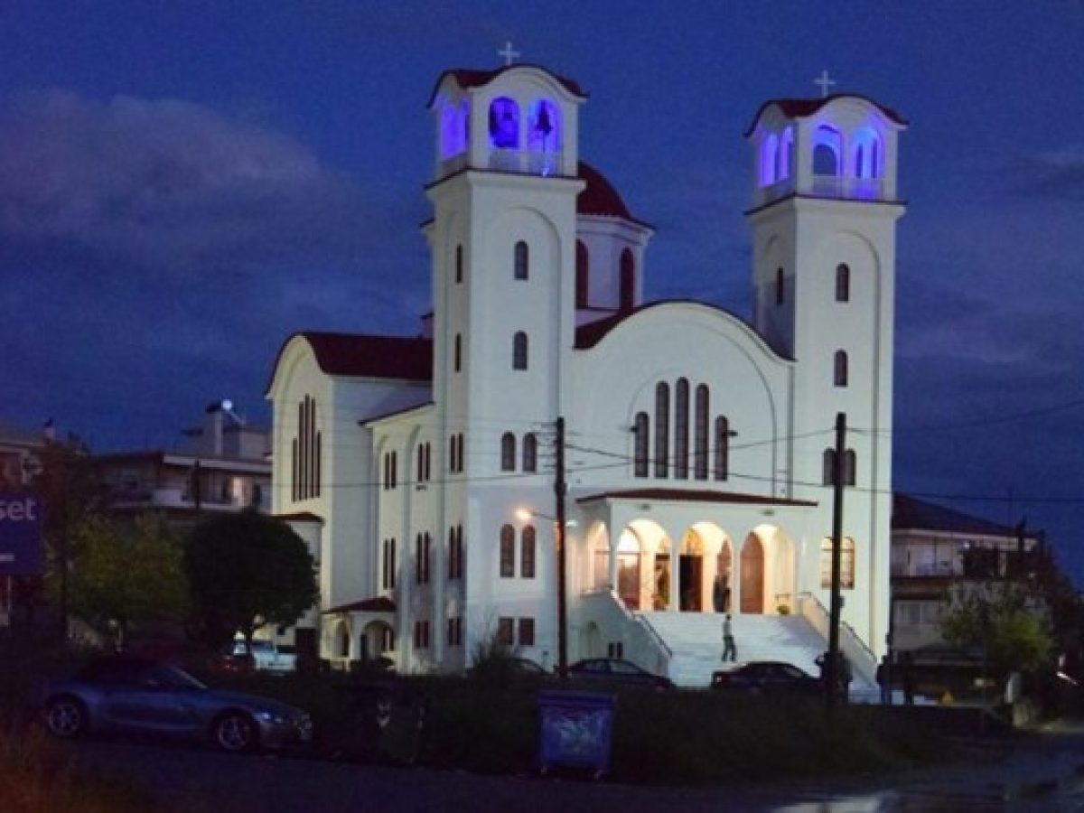 Βραδινή Θεία Λειτουργία για την Υπαπαντή στον Ι.Ν. Αγίας Βαρβάρας Αγρινίου