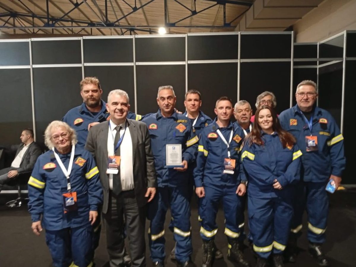 Βραβεύτηκαν εθελοντές πυροσβέστες της Εύβοιας