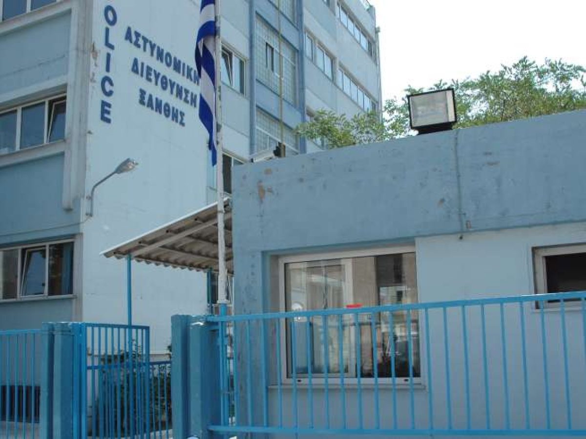 Ξάνθη: Συλλήψεις για κατοχή λαθραίων τσιγάρων και οδήγηση με πλαστές πινακίδες