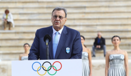 xekinise-i-anakenisi-tou-olimpiakou