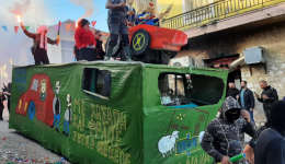 xiromero-poli-chioumor-ke-politiki