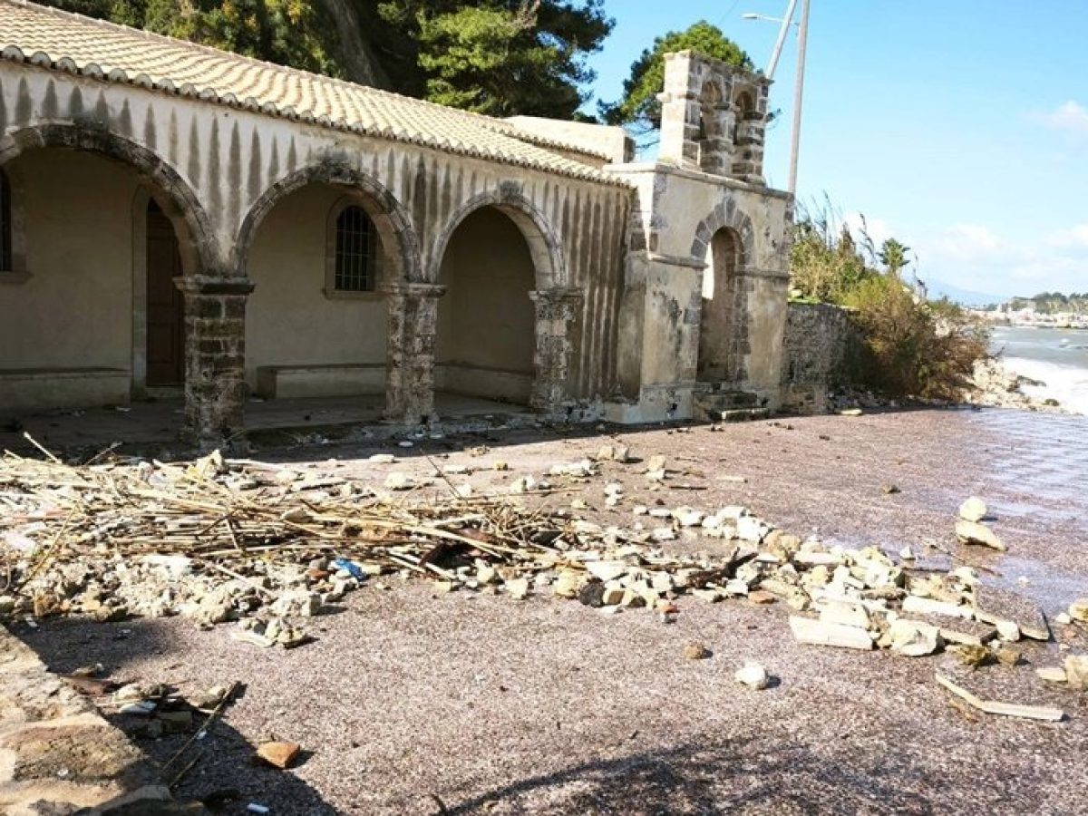 Ζάκυνθος | Ζημιές στην Ιερό Ναό Αγίου Σπυρίδωνα στο Αργάσι – Έκκληση για προστασία των μνημείων (φώτο)