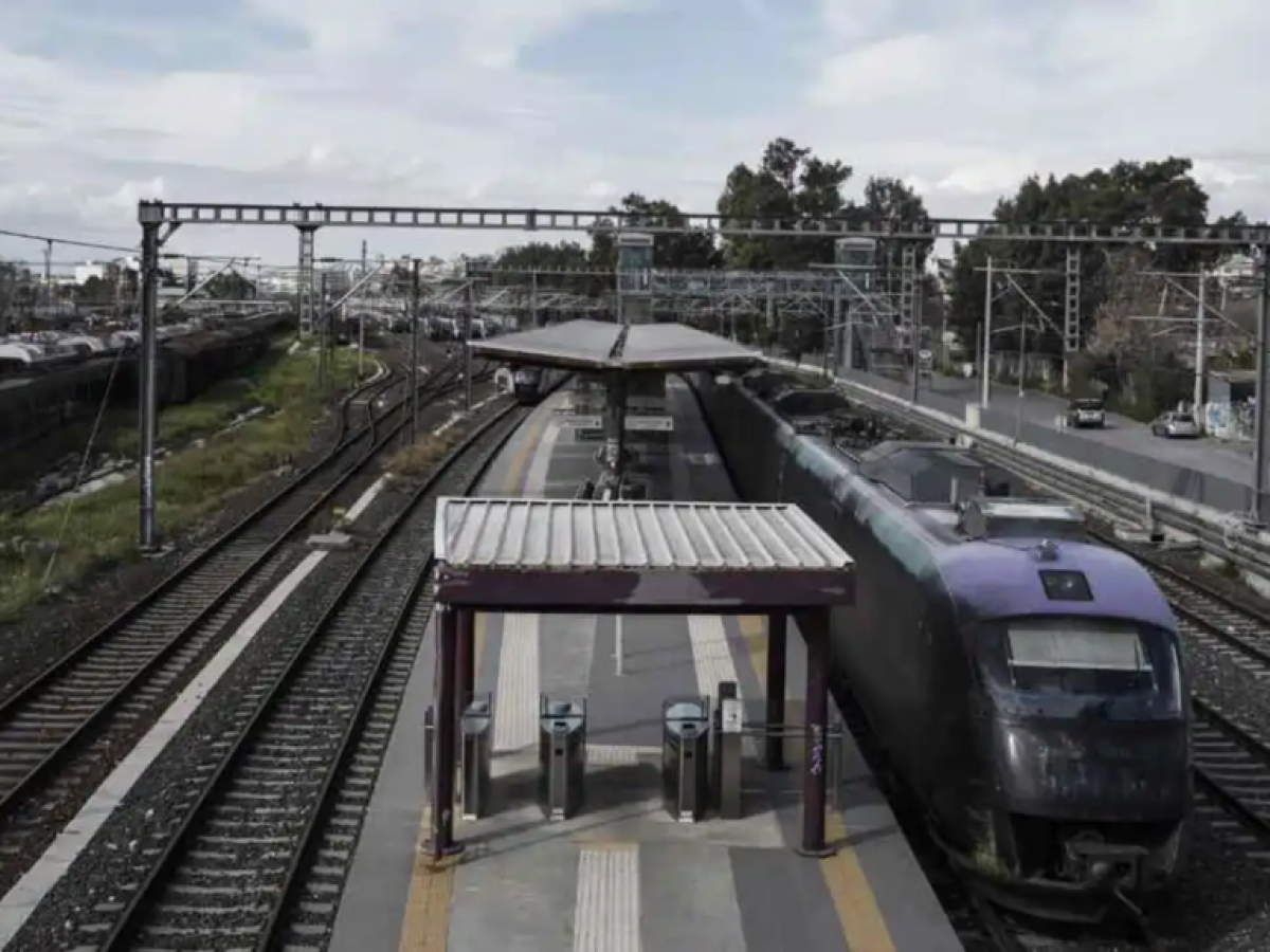 Ζεφύρι: Χειροπέδες σε 38χρονο για κλοπή καλωδίων του Προαστιακού – Σε κίνδυνο η ασφάλεια των δρομολογίων