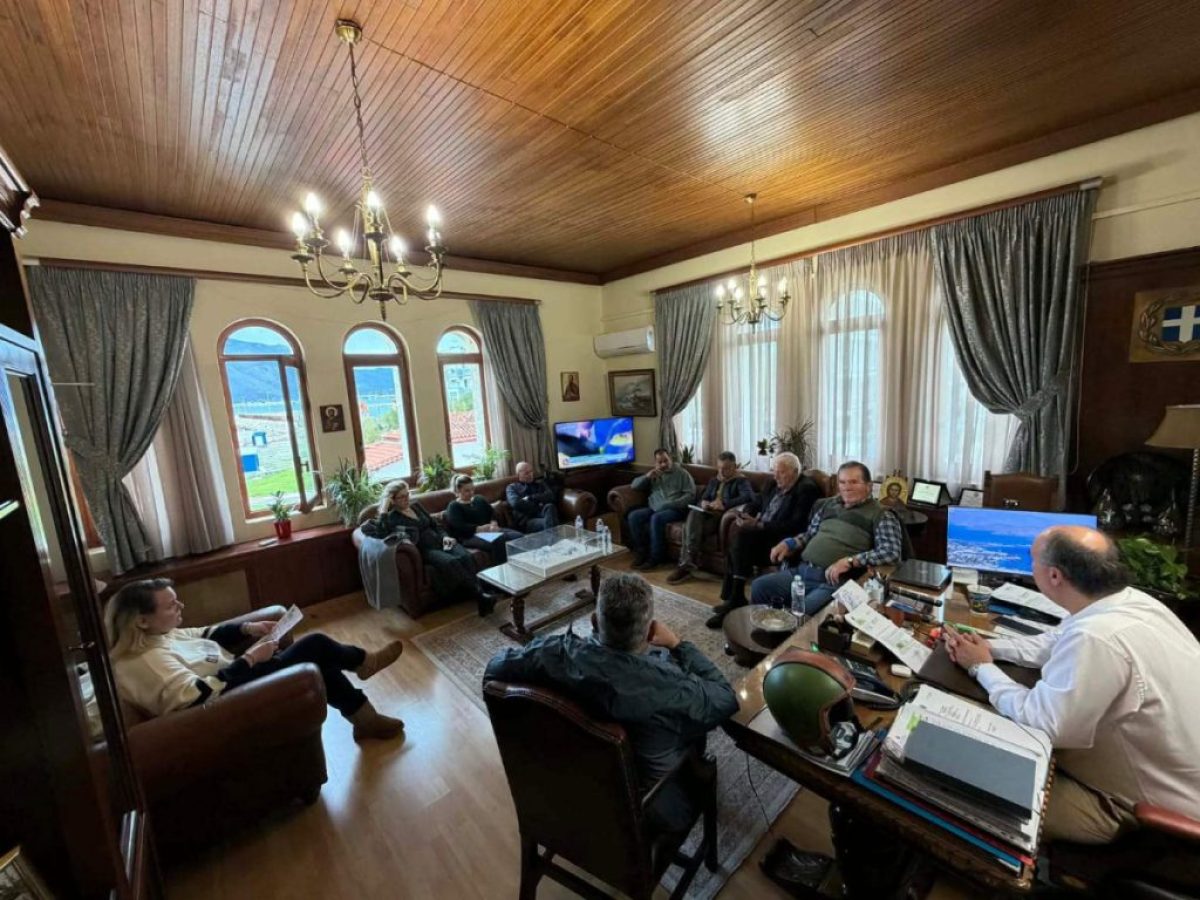 Άμεσες παρεμβάσεις για τον καθαρισμό της κεντρικής αρδευτικής διώρυγας του Α.Ο.Σ.Α.Κ. στην Κορινθία