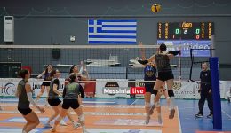 Α2-ginekon-stin-paralia-gia