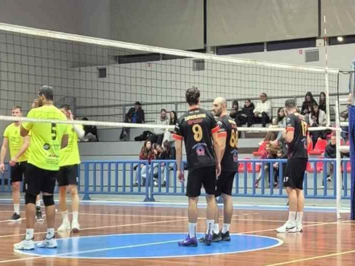 Α2 Ανδρών: Δέκατη σερί νίκη κάνοντας το 8/8 εκτός έδρας και το 6/6 στα τάι μπρέικ η ΑΕ Κομοτηνής! Πήρε και τον Φοίνικα στην Πολίχνη και ελπίζει για την πρωτιά