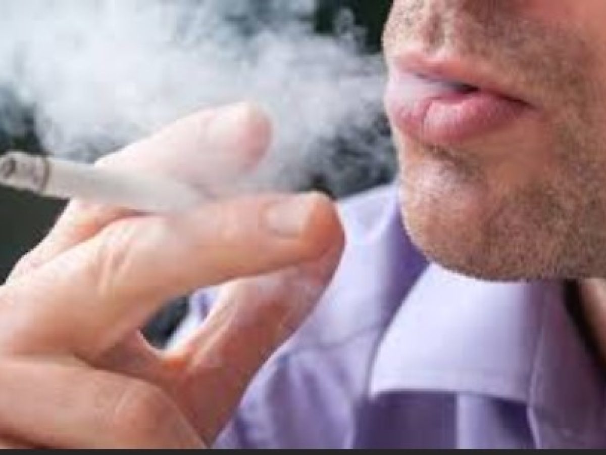 Αγανακτισμένος πολίτης Κω: Κάπνισμα σε κλειστό δημόσιο χώρο!