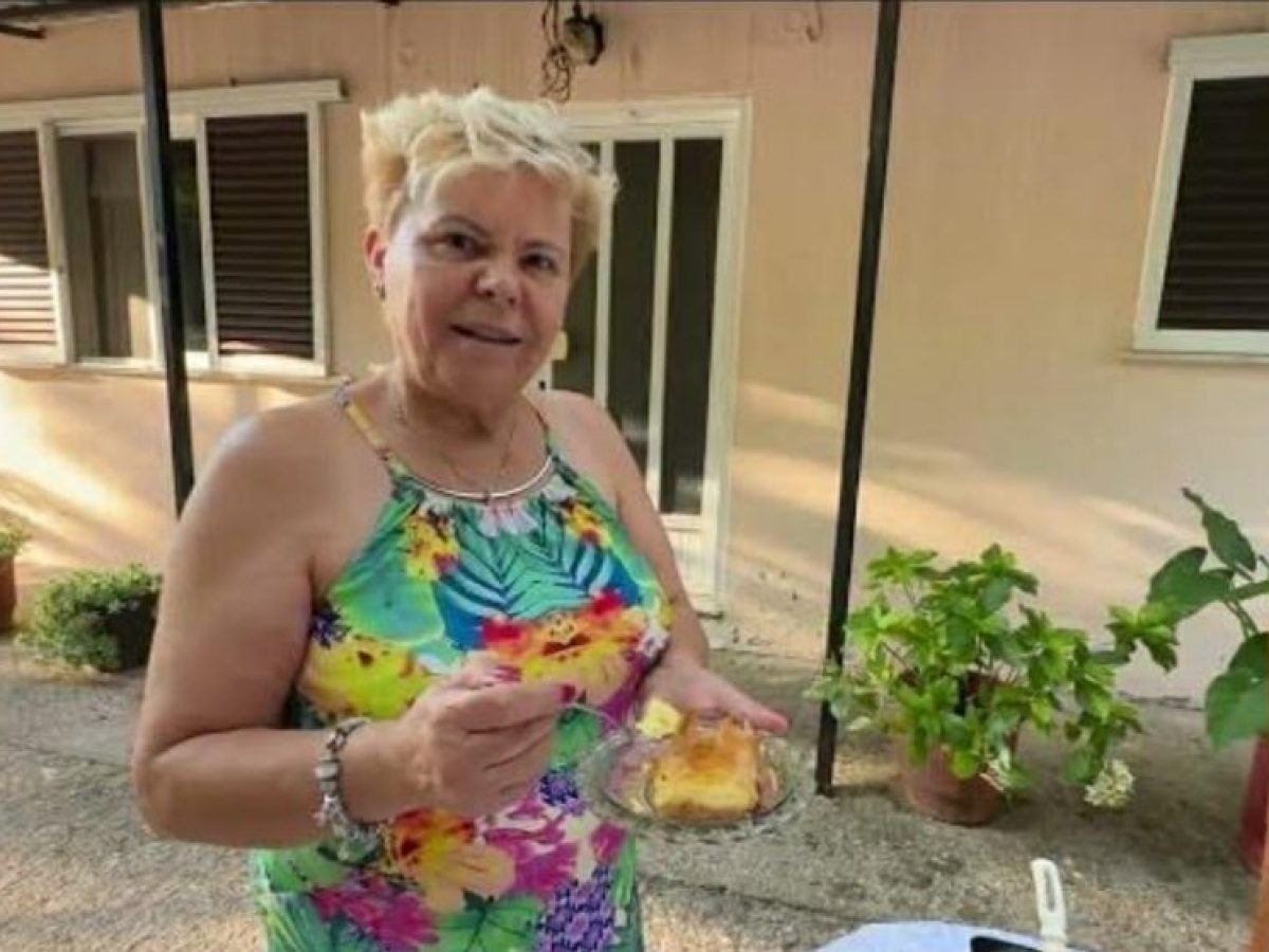 Αγρίνιο: Γαλακτομπούρεκο σιροπιαστό από την κ. Όλγα – Το παραδοσιακό γλυκό της Αποκριάς