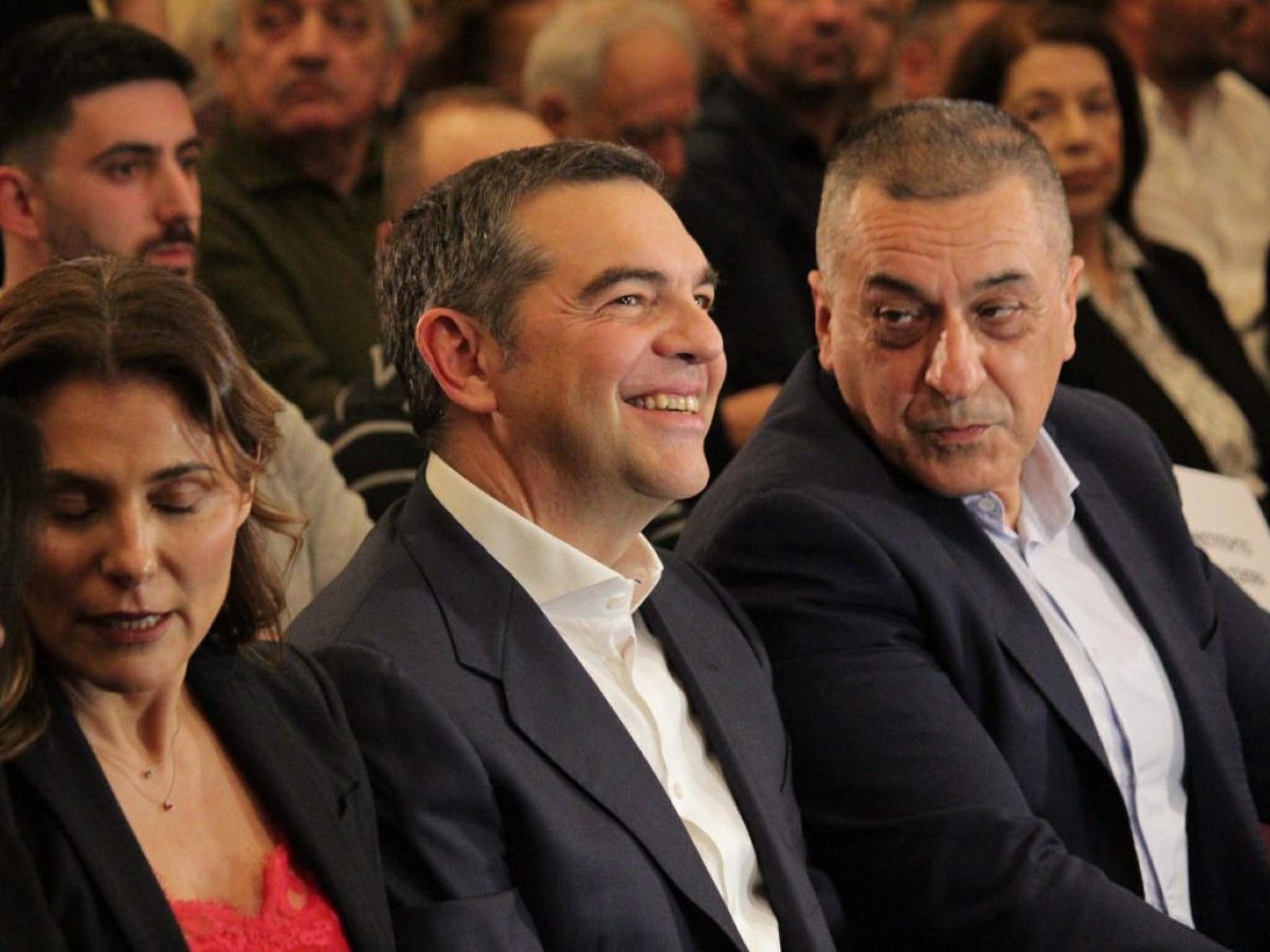 Αλέξης Τσίπρας: Η «Ιθάκη» στη Λάρισα – Πλήθος κόσμου στην παρουσίαση (ΒΙΝΤΕΟ-ΦΩΤΟ)