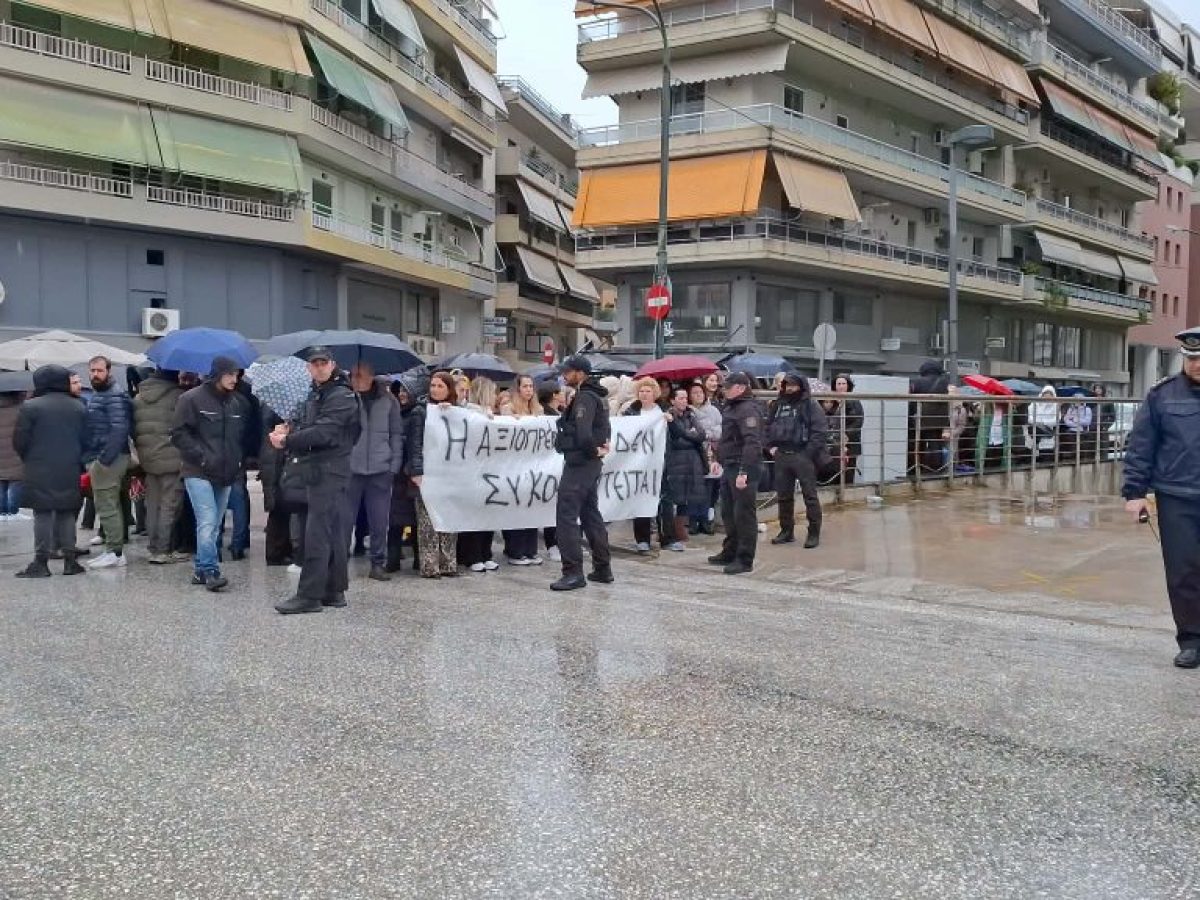 Ανακοίνωση εργαζομένων στην “Βιολάντα” – Αναφέρονται με τα καλύτερα λόγια για τον ιδιοκτήτη-εργοδότη τους