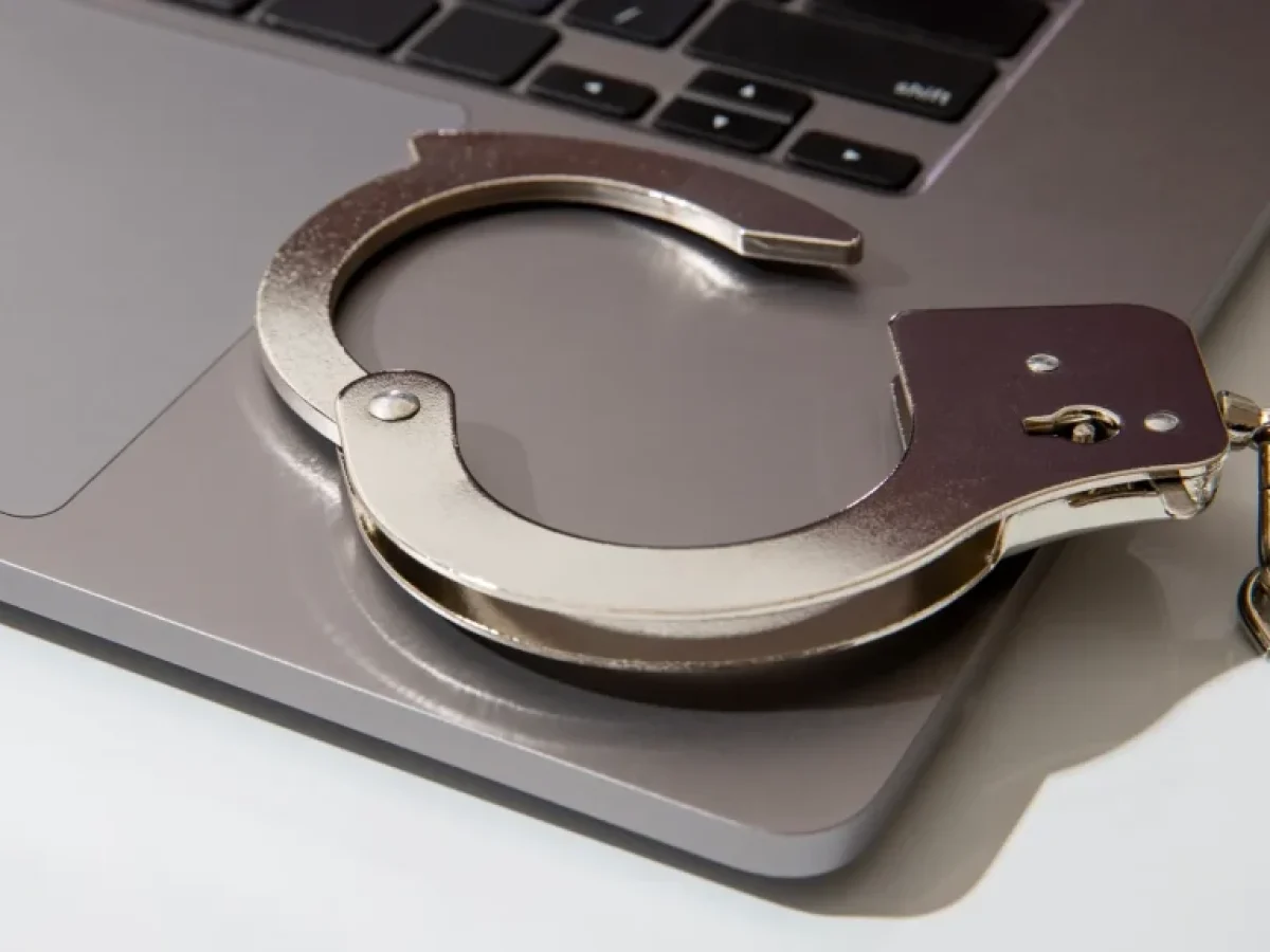 Αναστάτωση στην Ορεστιάδα από σύλληψη για υπόθεση παιδικής πορνογραφίας