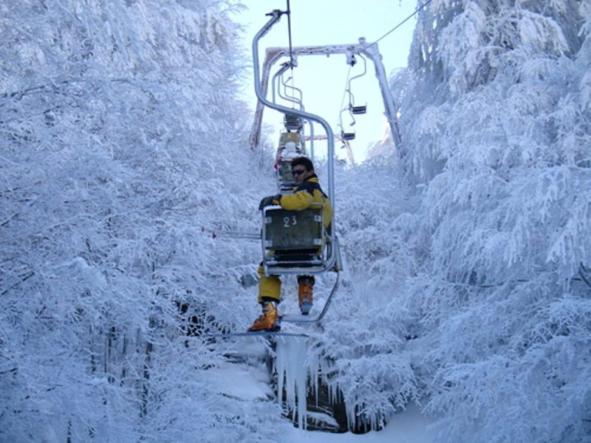Αναστολή λειτουργίας του χιονοδρομικού στο Πήλιο λόγω έλλειψης χιονιού