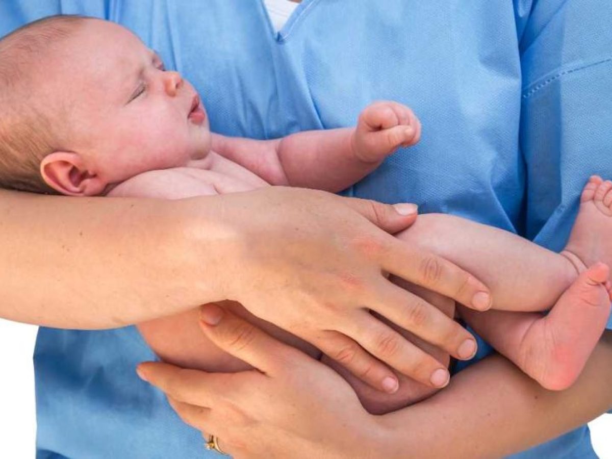 Αντιδρούν οι Σύλλογοι Επιστημόνων Μαιών για το νέο καθηκοντολόγιo