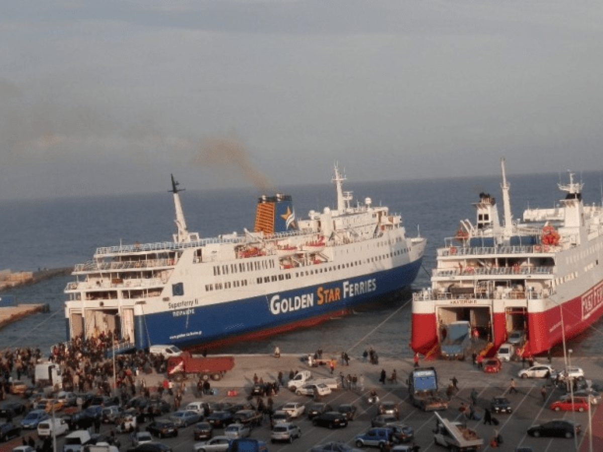 Απαγορευτικό προς Βόρειες Κυκλάδες – Δεμένα τα πλοία σε Ραφήνα και Μύκονο