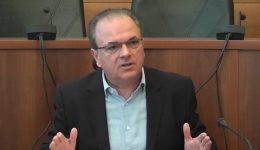 Αpantisi-dimarchou-rethimnis-stin-antipolitefsi