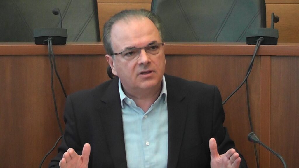 Αpantisi-dimarchou-rethimnis-stin-antipolitefsi
