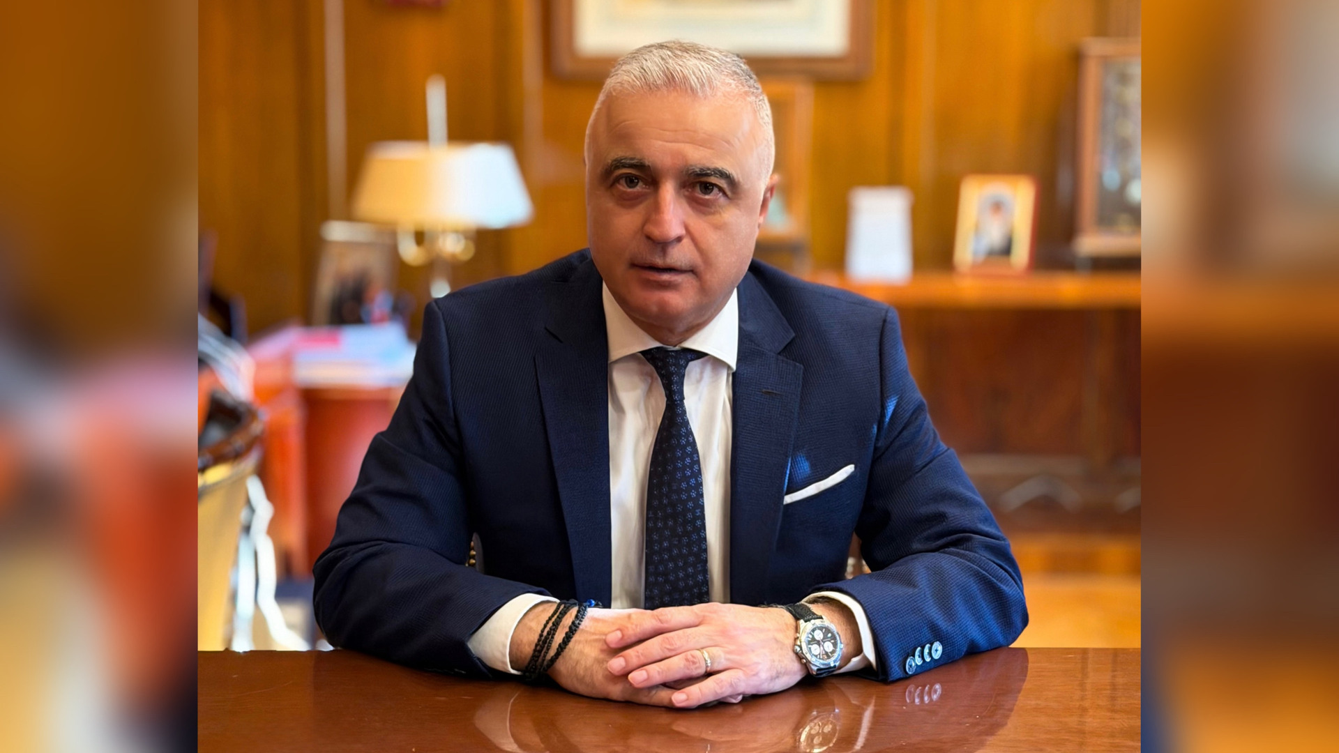 Αpantisi-stous-avasimous-ischirismous-tis-1