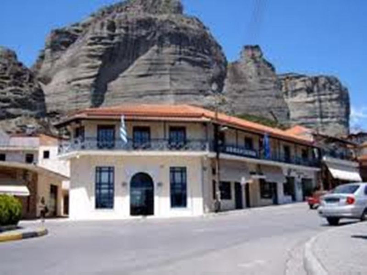 Απάντηση του Γραφείου Τύπου του Δήμου Μετεώρων: Με ευθύνη και ενότητα προχωρά η διεκδίκηση για το Αστυνομικό Μέγαρο Καλαμπάκας