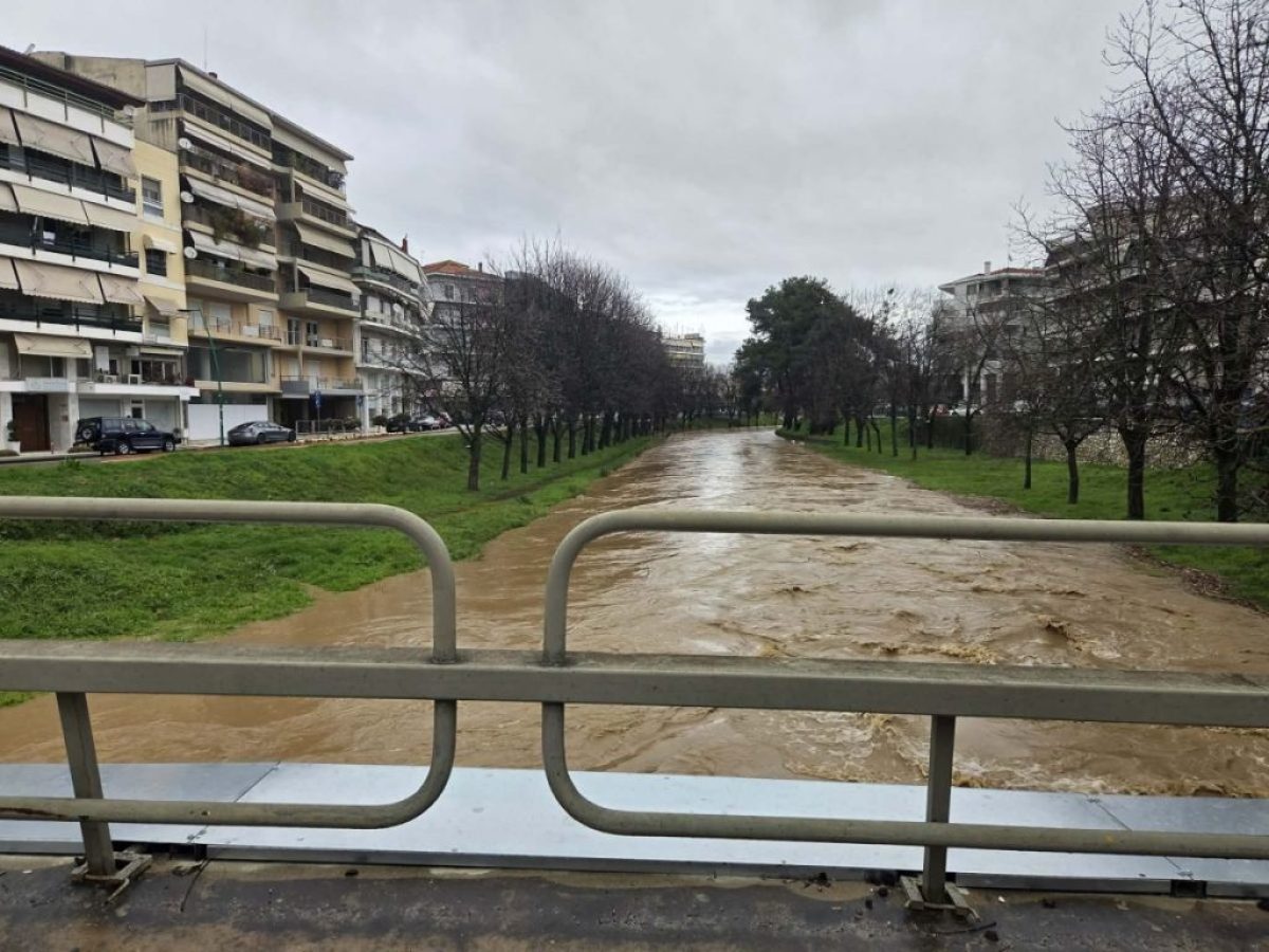 Από το πρωί της Κυριακής στο πεδίο ο δήμαρχος Τρικκαίων για τα έντονα καιρικά φαινόμενα