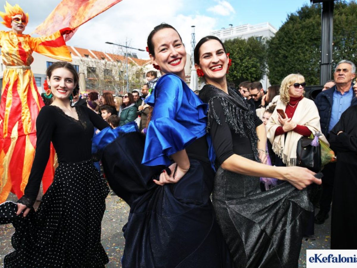 Αργοστολιώτικο Καρναβάλι: Μαζική συμμετοχή, οργανωτικά κενά – Λύτρωση με Μαραβέγια [εικόνες +βίντεο]