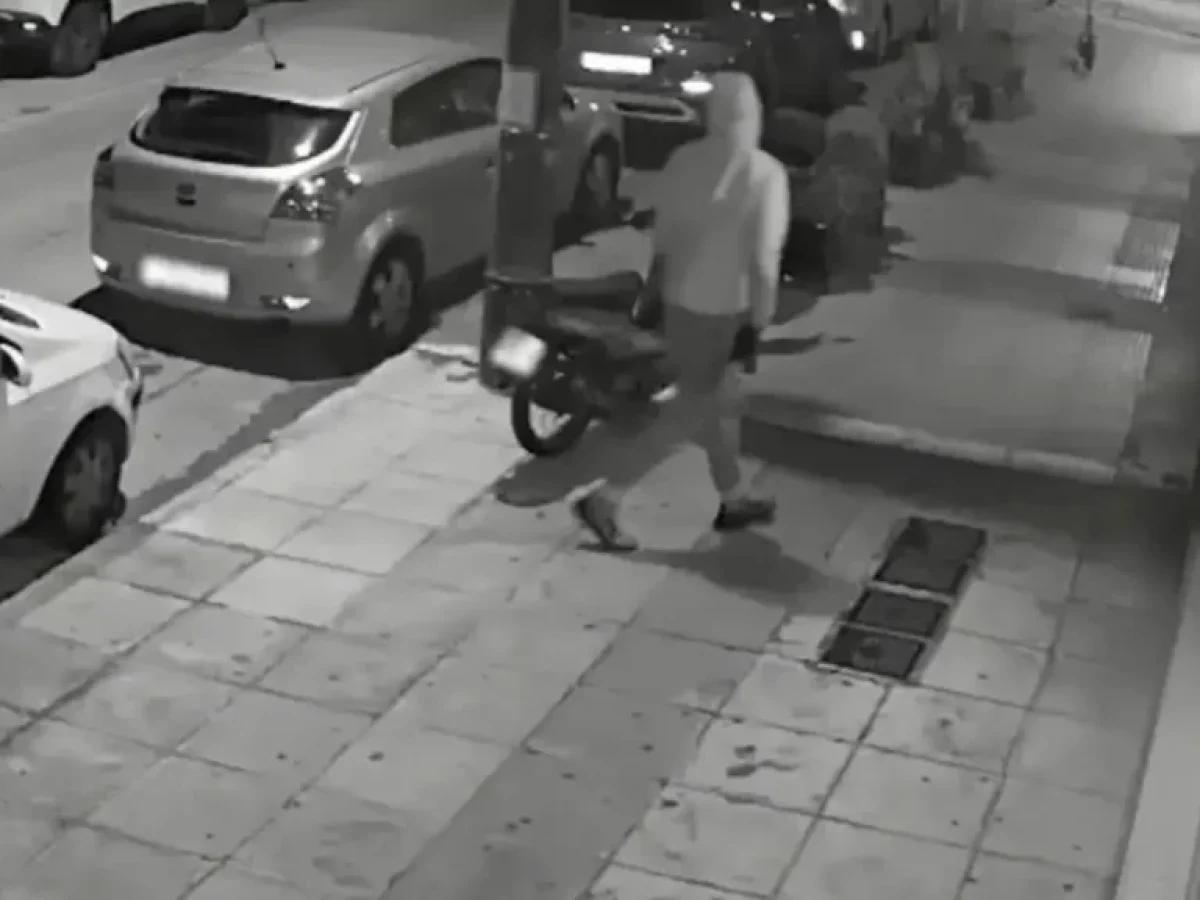 Ασπρόπυργος, Λιόσια, Καλλιθέα: Έτσι «σήκωναν» τα ΙΧ και τις μηχανές πριν τις πάνε στα διαλυτήρια