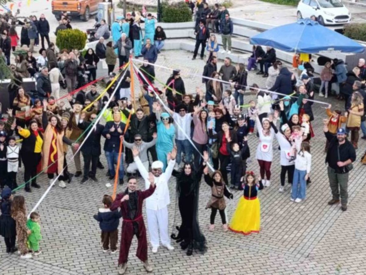 Αθίκια: Το Καρναβάλι επέστρεψε και ξεσήκωσε το χωριό! (Φωτό)