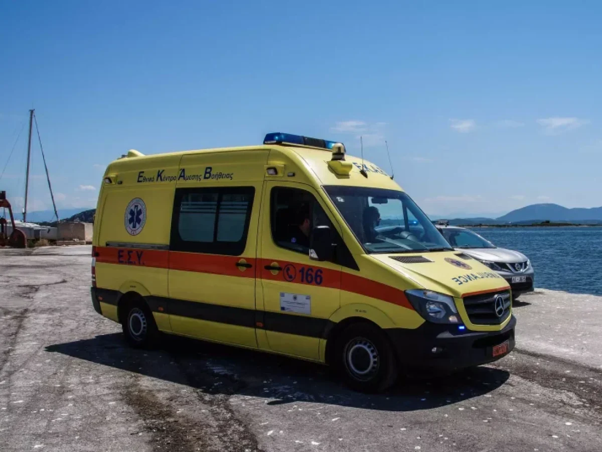 Ά&mu;&epsilon;&sigma;&eta; &delta;&iota;&alpha;&kappa;&omicron;&mu;&iota;&delta;ή &nu;&epsilon;&omicron;&gamma;&nu;&omicron;ύ &alpha;&pi;ό &tau;&eta;&nu; &Kappa;έ&rho;&kappa;&upsilon;&rho;&alpha; &sigma;&tau;&eta;&nu; &Eta;&gamma;&omicron;&upsilon;&mu;&epsilon;&nu;ί&tau;&sigma;&alpha;