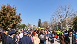 &Alpha;diachorito-ke-fetos-ston-imimarathonio