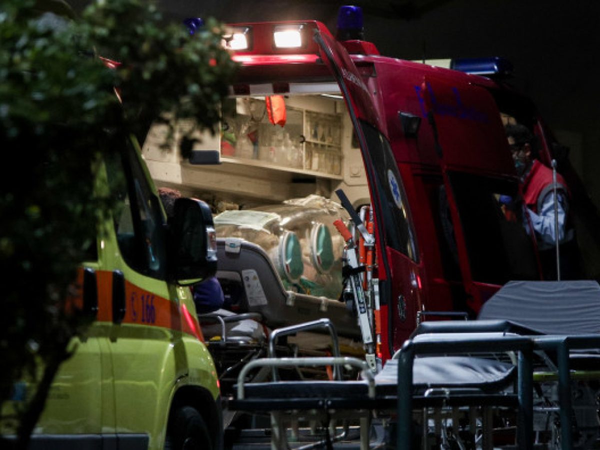 &Alpha;&epsilon;&rho;&omicron;&delta;&iota;&alpha;&kappa;&omicron;&mu;&iota;&delta;ή 17&chi;&rho;&omicron;&nu;&omicron;&upsilon; &alpha;&pi;ό &tau;&eta;&nu; &Kappa;&epsilon;&phi;&alpha;&lambda;&omicron;&nu;&iota;ά &sigma;&tau;&omicron; &Nu;&omicron;&sigma;&omicron;&kappa;&omicron;&mu;&epsilon;ί&omicron; &Rho;ί&omicron;&upsilon; &mu;&epsilon; &mu;&upsilon;&omicron;&kappa;&alpha;&rho;&delta;ί&tau;&iota;&delta;&alpha;