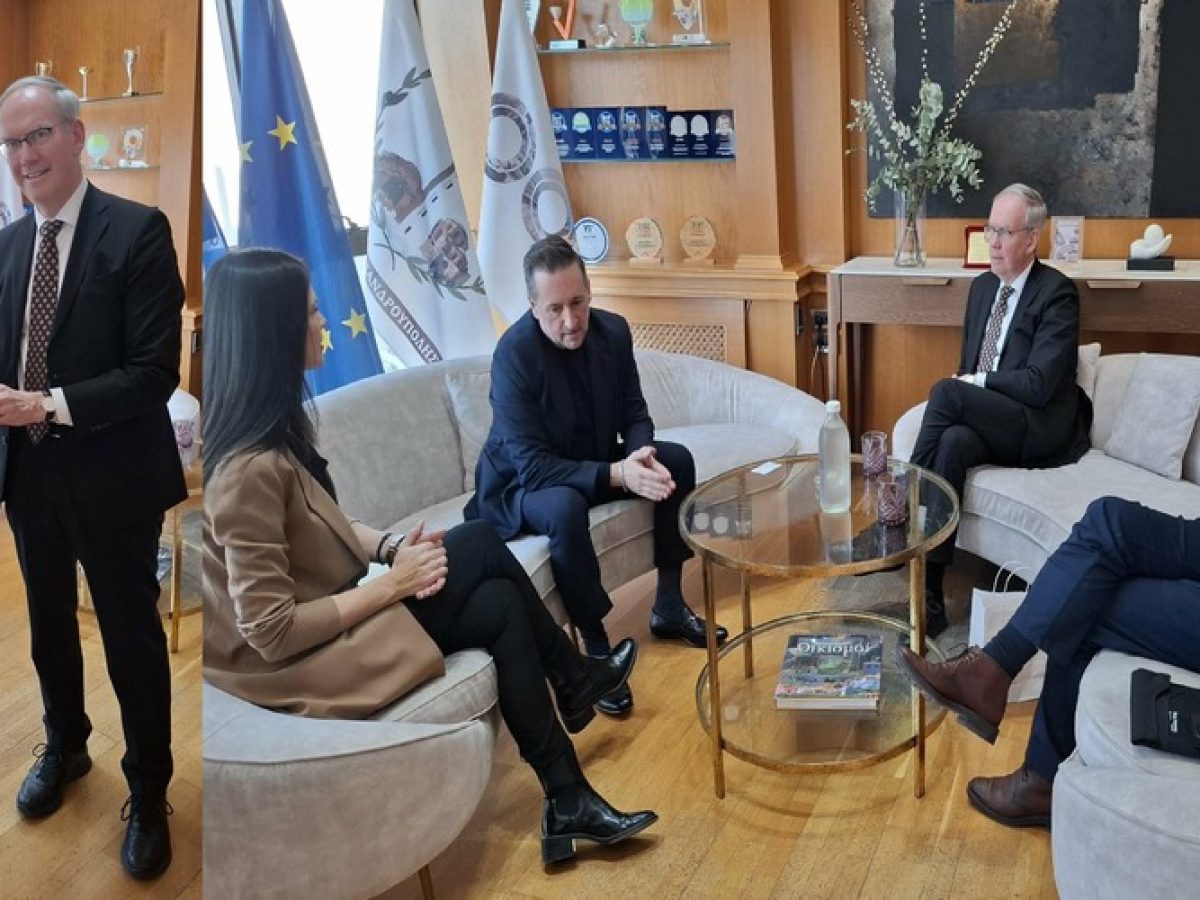 &Alpha;&lambda;&epsilon;&xi;&alpha;&nu;&delta;&rho;&omicron;ύ&pi;&omicron;&lambda;&eta;: &Tau;&omicron;&nu; &Pi;&rho;έ&sigma;&beta;&eta; &tau;&eta;&sigmaf; &Sigma;&omicron;&upsilon;&eta;&delta;ί&alpha;&sigmaf; &upsilon;&pi;&omicron;&delta;έ&chi;&theta;&eta;&kappa;&epsilon; &omicron; &delta;ή&mu;&alpha;&rho;&chi;&omicron;&sigmaf; &Gamma;&iota;ά&nu;&nu;&eta;&sigmaf; &Zeta;&alpha;&mu;&pi;&omicron;ύ&kappa;&eta;&sigmaf;