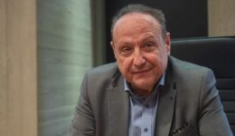 &Alpha;ngeloudis-gia-deth-na-gini