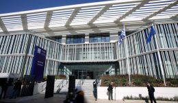 &Alpha;pergoun-i-ergazomeni-stis-forologikes