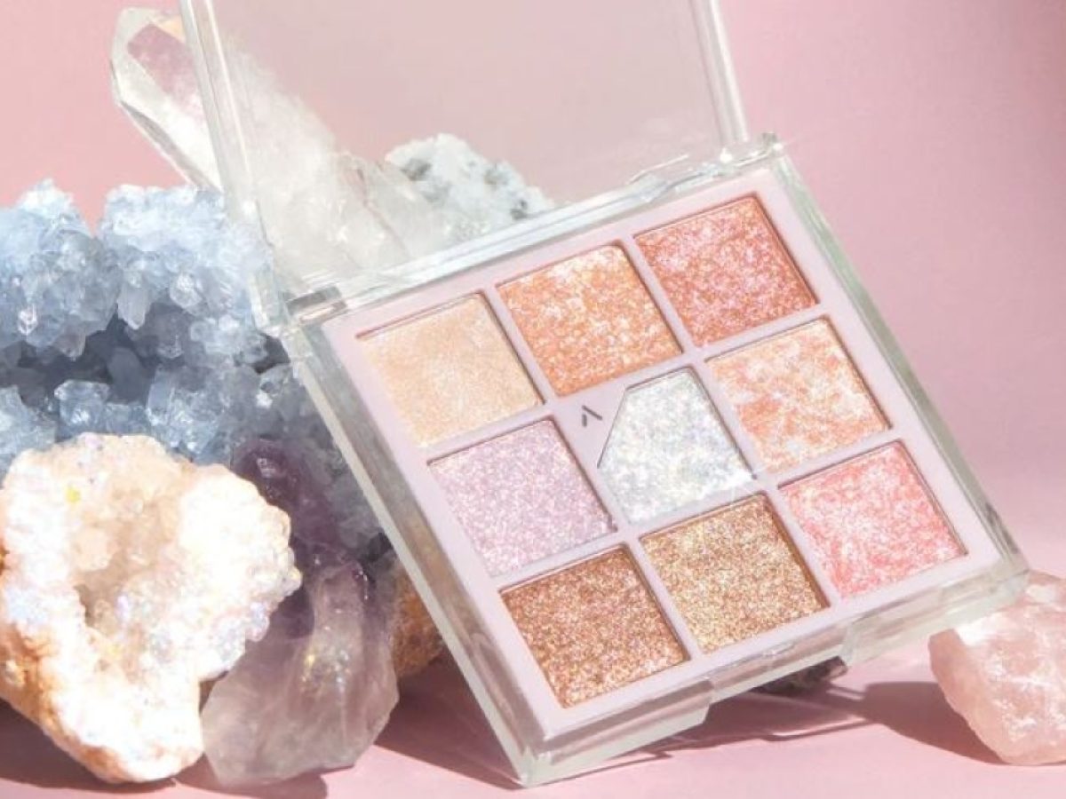 4 έξυπνοι τρόποι να φορέσεις glitter σκιά στα μάτια σου