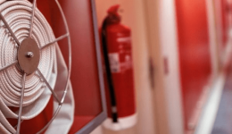 863.000-evro-stis-kiklades-to-1