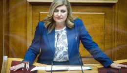 E.-liakouli-ena-megalo-efcharisto
