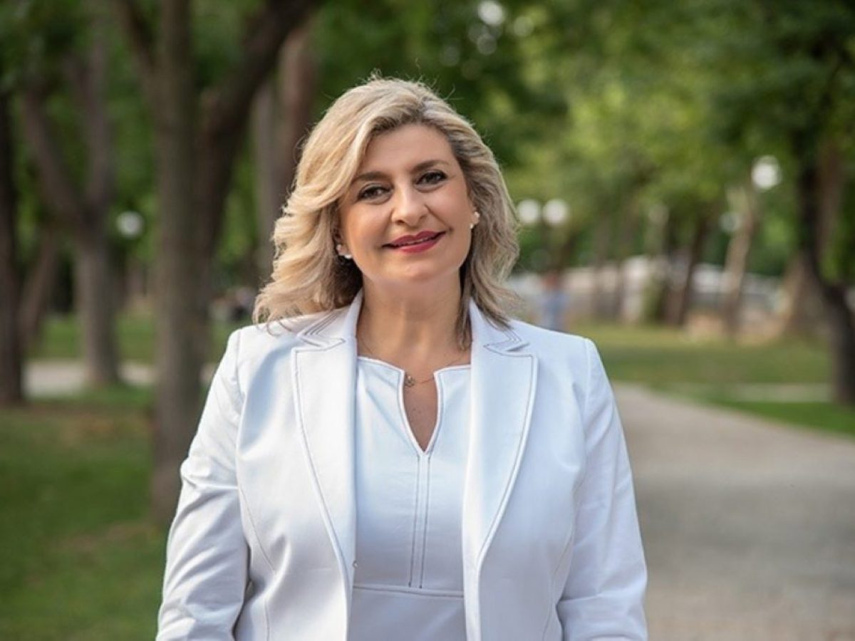 E. Λιακούλη: «Γνωρίζει ο λαός μας οι “φραπέδες” – “τζίτζιδες” και οι “χασάπηδες”, τίνος παιδιά ήταν!»