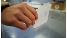 Esokommatikes-kalpes-pΑsok-paratinete-mechri