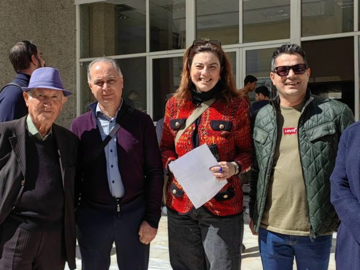 Eσωκομματικές κάλπες ΠΑΣΟΚ: Παρατείνεται μέχρι τις 20:00 η εκλογική διαδικασία