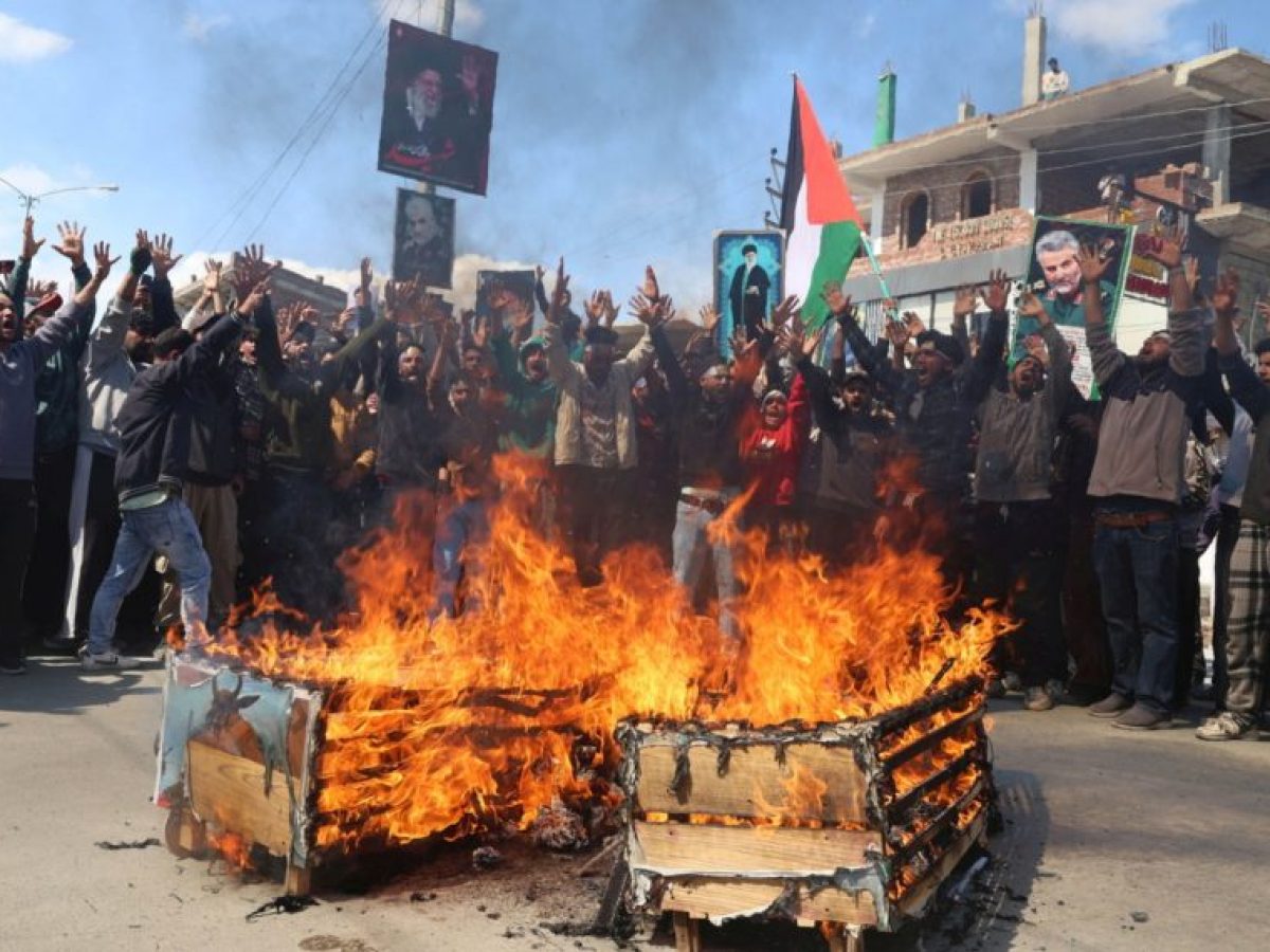 Guardian: Πώς η σύγκρουση Ισραήλ-ΗΠΑ με το Ιράν μπορεί να γίνει πιο δαπανηρή και περίπλοκη