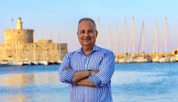 Kostas-chrisochoidis-to-think-tank-1