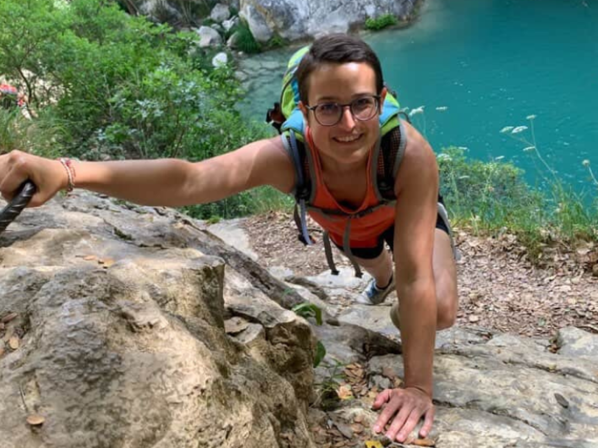 Miriam Braeuer: Η νεαρή Γερμανίδα που άφησε τη  χώρα της και ζει μόνιμα στη Νέα Κορώνη