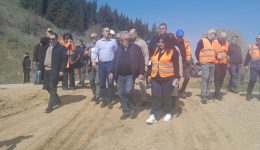 O-ipourgos-ipodomon-se-erga