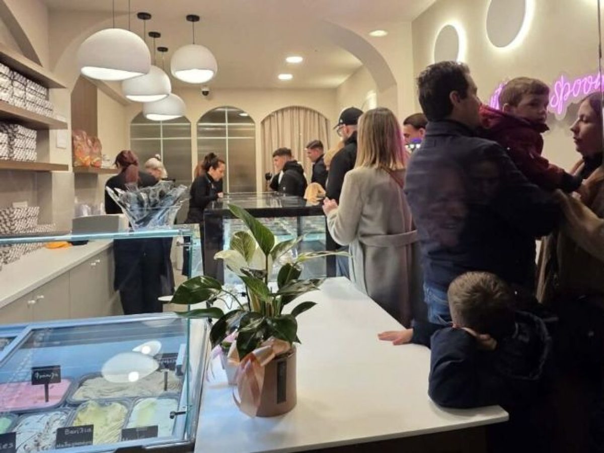 SUCREM στα Τρίκαλα: Ο κόσμος του γλυκού και του…θεϊκού προφιτερόλ
