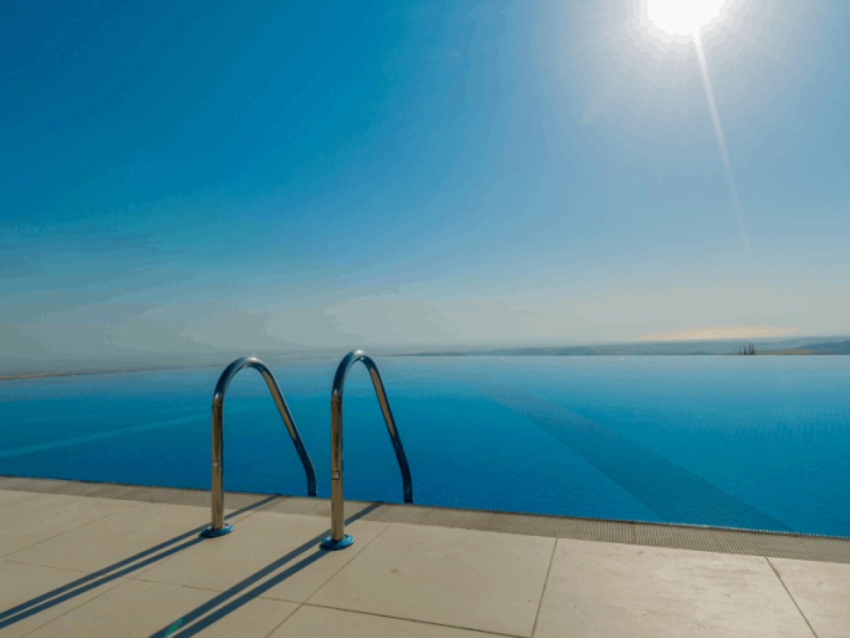 Tour operator προς Κρητικούς ξενοδόχους: «Ο πόλεμος μας οδηγεί σε προσωρινή στάση πληρωμών»