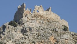 afto-ine-to-paramithenio-kastro